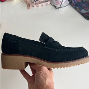 Clarks Women’s Suede Black Loafers